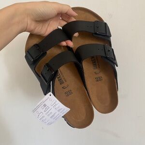 Birkenstock Arizona Sandals Women’s size 9 /40